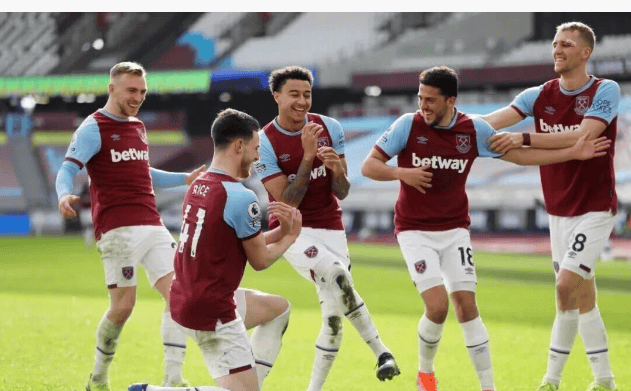 阿森纳小将恩瓦内里17岁上演帽子戏法