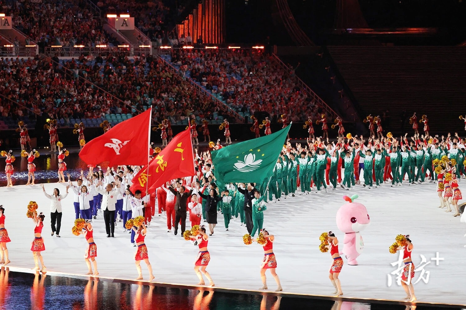 2025 赛季回顾：洛杉矶道奇队在交易截止日前获得的终结者迪亚兹锁定了冠军局